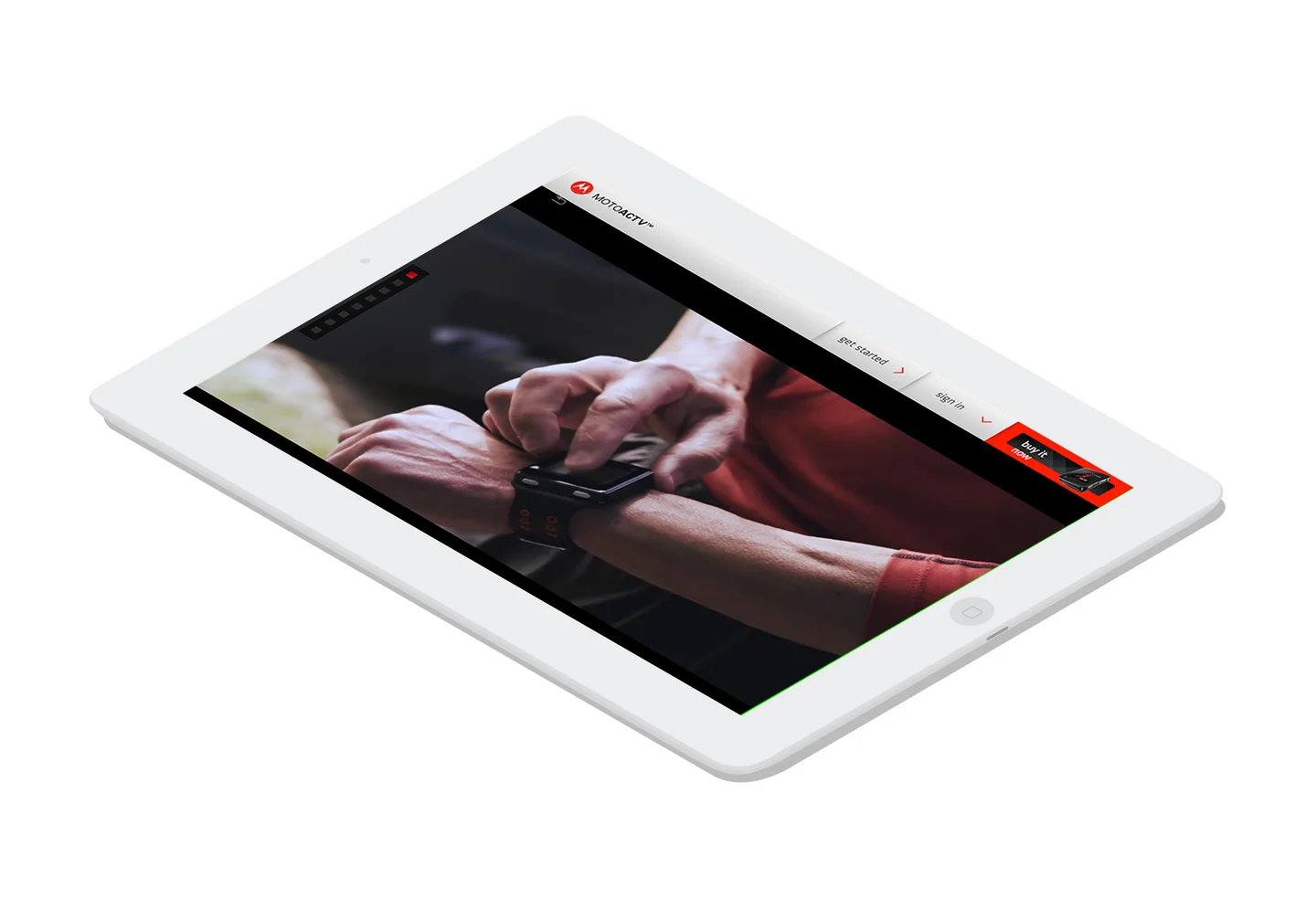 A MotoActv being activated on the wrist of a long distance runner